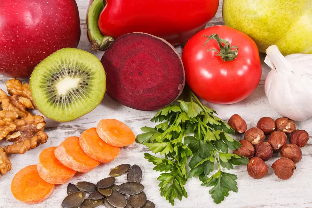 Podagras slimnieku uzturs ietver dažādus dārzeņus un augļus